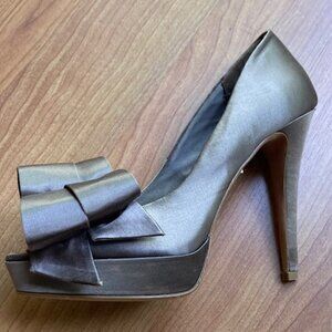 Karen Millen Satin Pumps Size 37